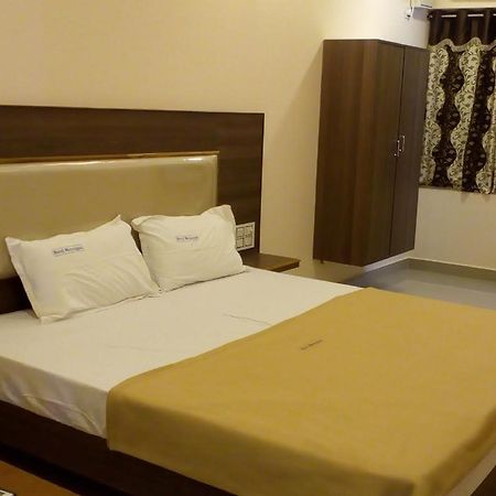 Hotel Meyyappaa Karaikkudi Ngoại thất bức ảnh